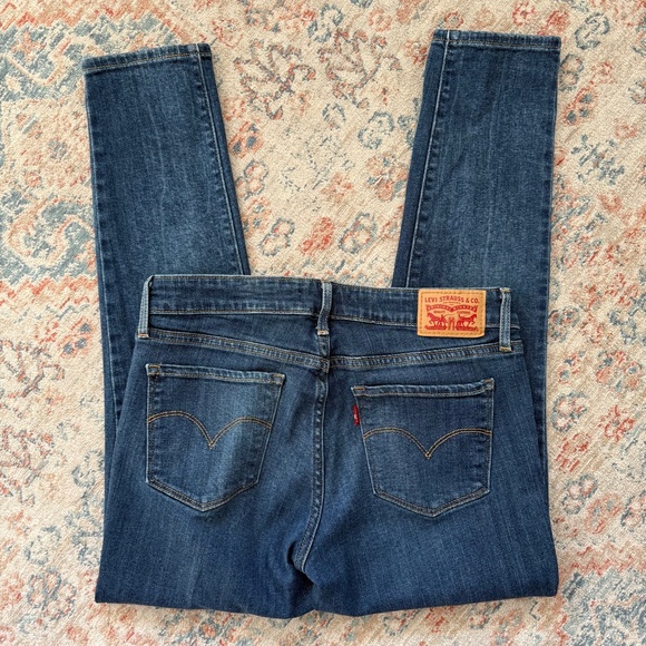 Levi's 711 Skinny Denim Jeans — Size 27 - Picture 5 of 6